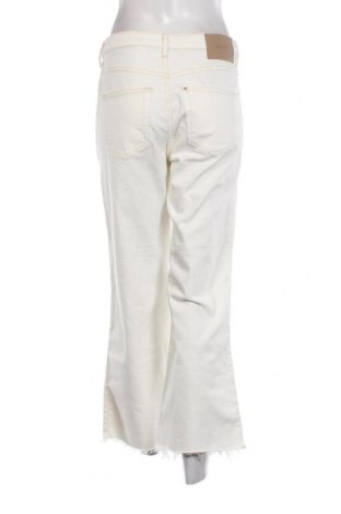 Γυναικείο Τζίν H&M, Μέγεθος M, Χρώμα Λευκό, Τιμή 15,00 €
