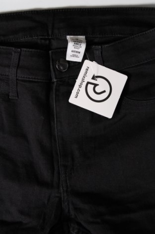 Damskie jeansy H&M, Rozmiar M, Kolor Czarny, Cena 27,83 zł