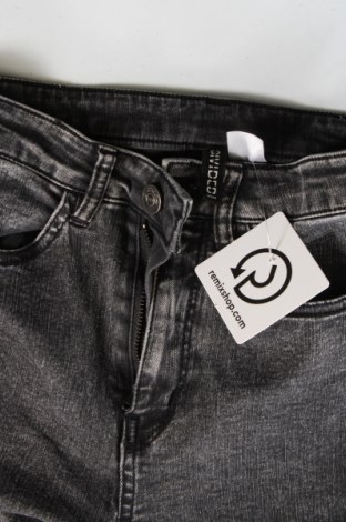 Damskie jeansy H&M Divided, Rozmiar XS, Kolor Szary, Cena 46,67 zł