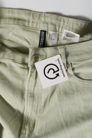 Дамски дънки H&M Divided, Размер M, Цвят Зелен, Цена 29,00 лв.