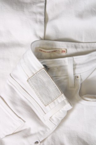 Damen Jeans Levi's, Größe M, Farbe Weiß, Preis 33,31 €