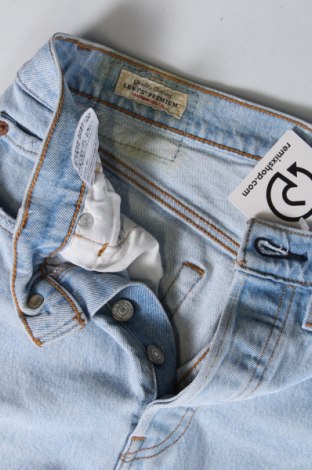 Damskie jeansy Levi's, Rozmiar S, Kolor Niebieski, Cena 57,84 zł