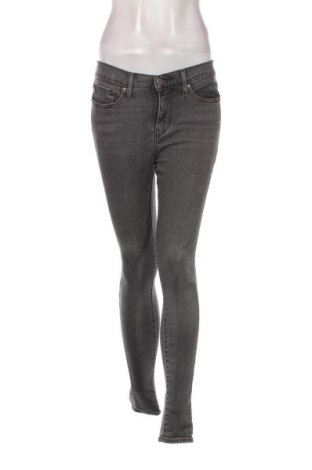 Damen Jeans Levi's, Größe M, Farbe Grau, Preis 13,30 €