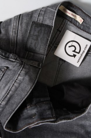 Damen Jeans Levi's, Größe L, Farbe Grau, Preis 35,46 €
