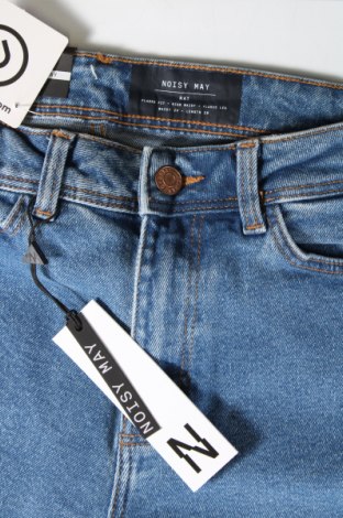 Damen Jeans Noisy May, Größe M, Farbe Blau, Preis 13,99 €