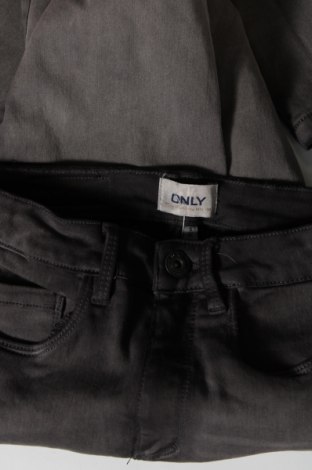 Dámske džínsy  ONLY, Veľkosť XS, Farba Sivá, Cena  8,33 €