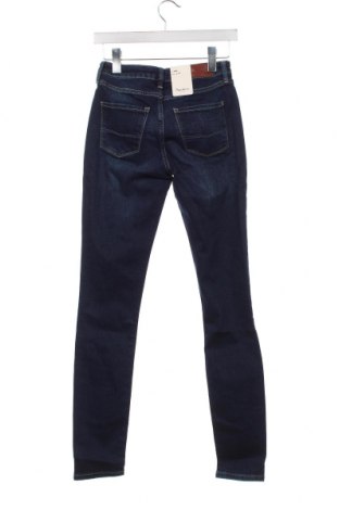 Дамски дънки Pepe Jeans, Размер S, Цвят Син, Цена 61,92 лв.