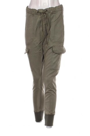 Дамски дънки Pepe Jeans, Размер S, Цвят Зелен, Цена 103,20 лв.