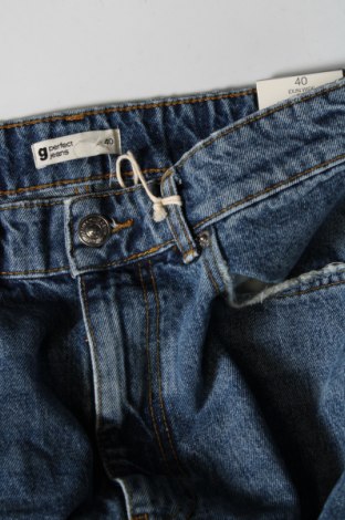 Damskie jeansy Perfect Jeans By Gina Tricot, Rozmiar M, Kolor Niebieski, Cena 61,95 zł