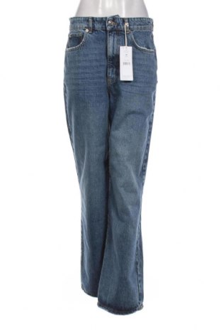 Дамски дънки Perfect Jeans By Gina Tricot, Размер M, Цвят Син, Цена 35,42 лв.