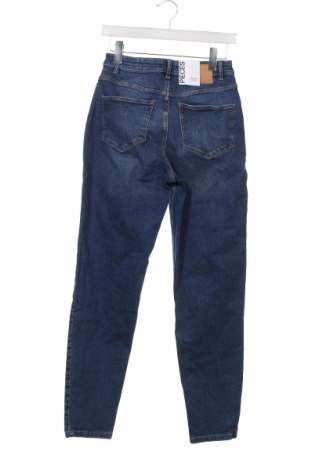 Dámske džínsy  Pieces, Veľkosť M, Farba Modrá, Cena  17,46 €
