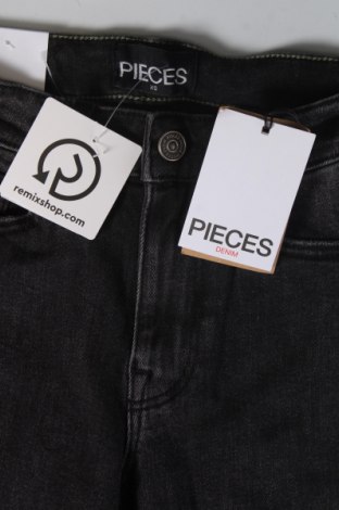 Dámske džínsy  Pieces, Veľkosť XS, Farba Sivá, Cena  13,49 €
