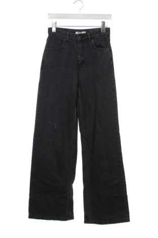 Damen Jeans Pull&Bear, Größe XS, Farbe Grau, Preis 13,04 €