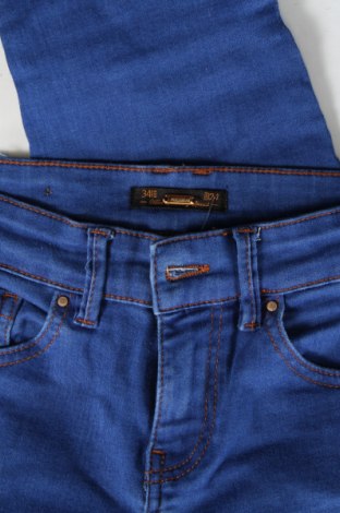 Dámské džíny  Pull&Bear, Velikost XS, Barva Modrá, Cena  367,00 Kč
