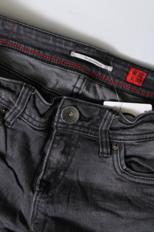 Dámske džínsy  Q/S by S.Oliver, Veľkosť S, Farba Sivá, Cena  3,49 €