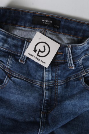 Dámske džínsy  Reserved, Veľkosť S, Farba Modrá, Cena  8,45 €