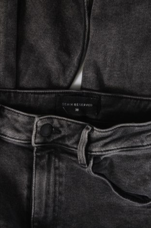 Damen Jeans Reserved, Größe S, Farbe Grau, Preis € 8,90
