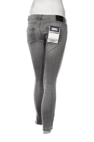 Дамски дънки Tommy Jeans, Размер S, Цвят Сив, Цена 79,56 лв.