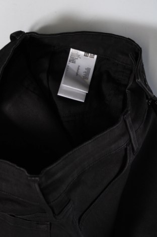 Dámské džíny  Uniq, Velikost S, Barva Černá, Cena  92,00 Kč