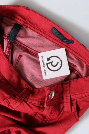 Dámske džínsy  United Colors Of Benetton, Veľkosť M, Farba Červená, Cena  10,01 €