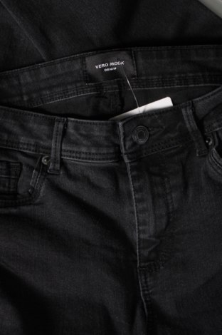 Dámske džínsy  Vero Moda, Veľkosť M, Farba Čierna, Cena  39,69 €