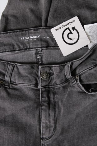 Damen Jeans Vero Moda, Größe L, Farbe Grau, Preis 46,65 €