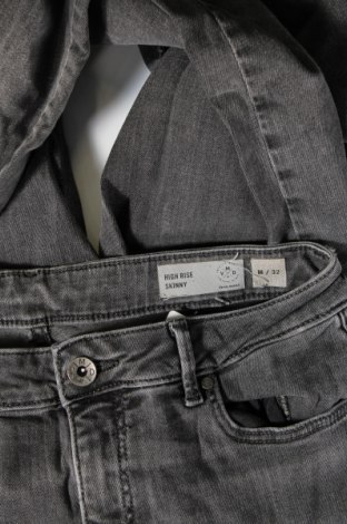 Damen Jeans Vero Moda, Größe M, Farbe Grau, Preis 23,66 €
