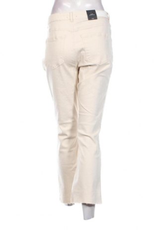 Дамски дънки Vero Moda, Размер XL, Цвят Екрю, Цена 26,18 лв.