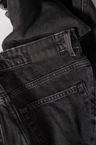 Damen Jeans Weekday, Größe S, Farbe Grau, Preis € 5,71