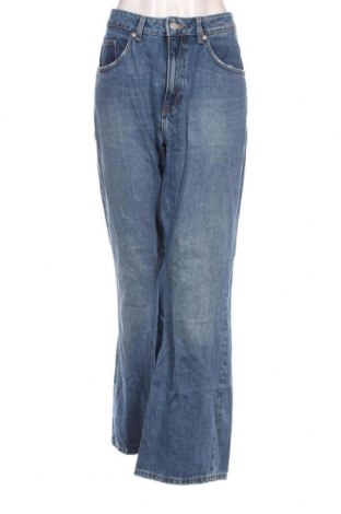 Γυναικείο Τζίν Weekday, Μέγεθος XL, Χρώμα Μπλέ, Τιμή 15,22 €