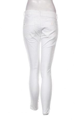 Дамски дънки Zara, Размер M, Цвят Бял, Цена 13,50 лв.