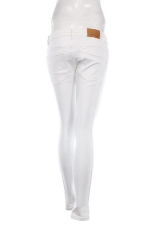 Γυναικείο Τζίν Zara, Μέγεθος M, Χρώμα Λευκό, Τιμή 10,40 €