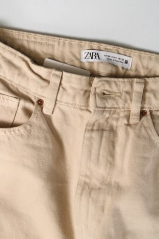 Дамски дънки Zara, Размер S, Цвят Бежов, Цена 27,05 лв.