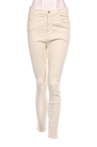 Дамски дънки Zara, Размер M, Цвят Екрю, Цена 14,85 лв.