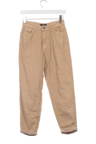 Дамски джинси Bershka, Размер XS, Цвят Бежов, Цена 10,15 лв.