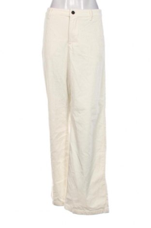 Pantaloni de velvet de femei C&A, Mărime M, Culoare Alb, Preț 42,93 Lei