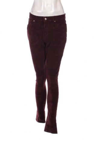 Дамски джинси Levi's, Размер M, Цвят Червен, Цена 38,76 лв.