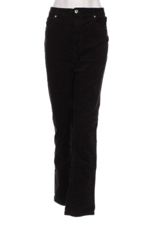 Damen Cordhose Marks & Spencer, Größe XL, Farbe Schwarz, Preis 10,33 €