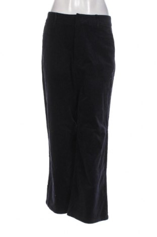 Pantaloni de velvet de femei Pull&Bear, Mărime M, Culoare Albastru, Preț 33,30 Lei