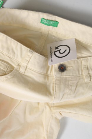 Дамски джинси United Colors Of Benetton, Размер XS, Цвят Екрю, Цена 9,30 лв.