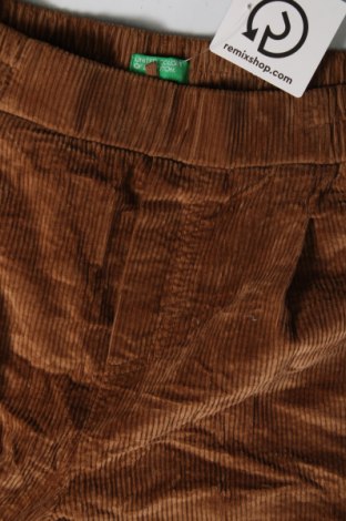 Pantaloni de velvet de femei United Colors Of Benetton, Mărime XS, Culoare Maro, Preț 134,87 Lei