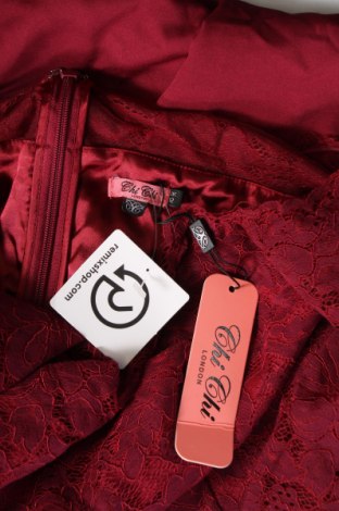 Γυναικεία σαλοπέτα Chi Chi, Μέγεθος M, Χρώμα Κόκκινο, Τιμή 39,92 €