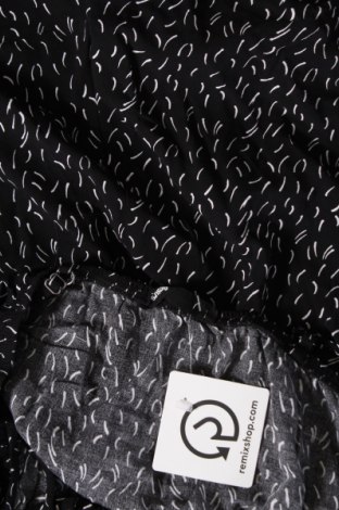 Γυναικεία σαλοπέτα Sinsay, Μέγεθος M, Χρώμα Μαύρο, Τιμή 13,02 €
