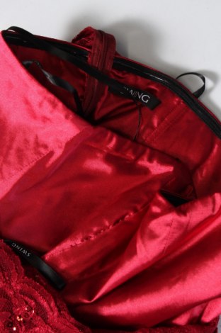 Damen Overall Swing, Größe M, Farbe Rot, Preis 41,86 €