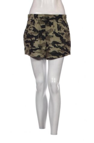 Γυναικείο κοντό παντελόνι, Μέγεθος S, Χρώμα Πολύχρωμο, Τιμή 9,72 €