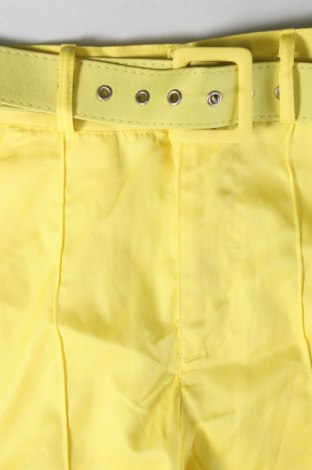 Γυναικείο κοντό παντελόνι, Μέγεθος XS, Χρώμα Κίτρινο, Τιμή 9,72 €