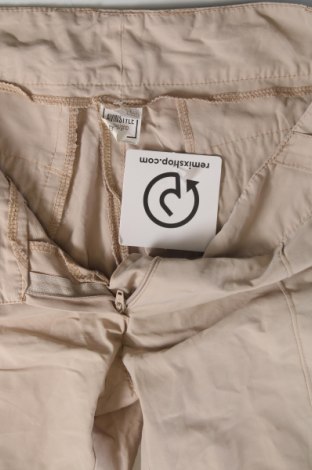 Дамски къс панталон, Размер M, Цвят Бежов, Цена 6,27 лв.