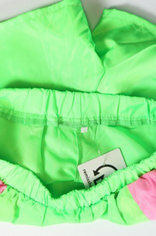 Γυναικείο κοντό παντελόνι, Μέγεθος M, Χρώμα Πράσινο, Τιμή 6,55 €