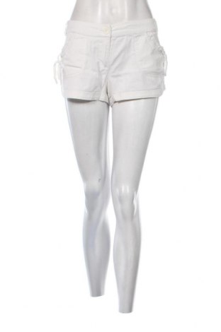 Pantaloni scurți de femei, Mărime M, Culoare Alb, Preț 48,57 Lei