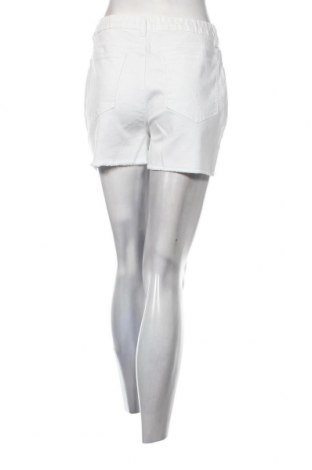 Γυναικείο κοντό παντελόνι Ajc, Μέγεθος M, Χρώμα Λευκό, Τιμή 7,03 €